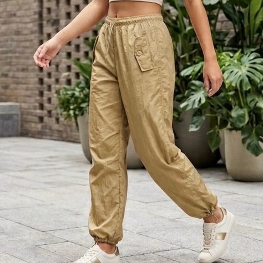NWT Lizard Thicket swishy nylon track pants